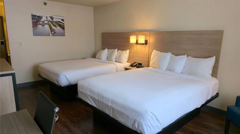 <b>Baymont by Wyndham Sault Ste Marie Room</b>. Images powered by <a href="https://iceportal.shijigroup.com/" title="IcePortal" target="_blank">IcePortal</a>.