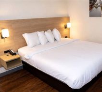 Baymont by Wyndham Sault Ste Marie Room