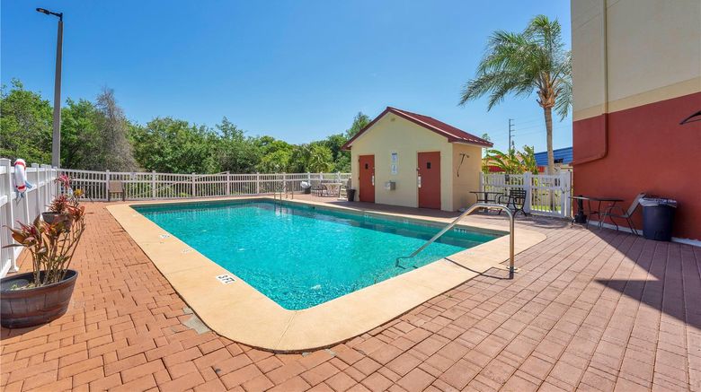 <b>Wingate by Wyndham Leesburg Florida Pool</b>. Images powered by <a href="https://iceportal.shijigroup.com/" title="IcePortal" target="_blank">IcePortal</a>.