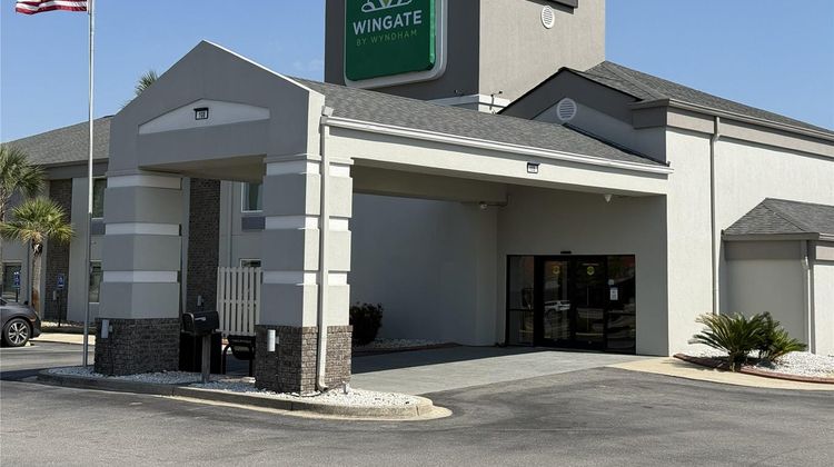 Wingate Myrtle Beach at Outlets Exterior