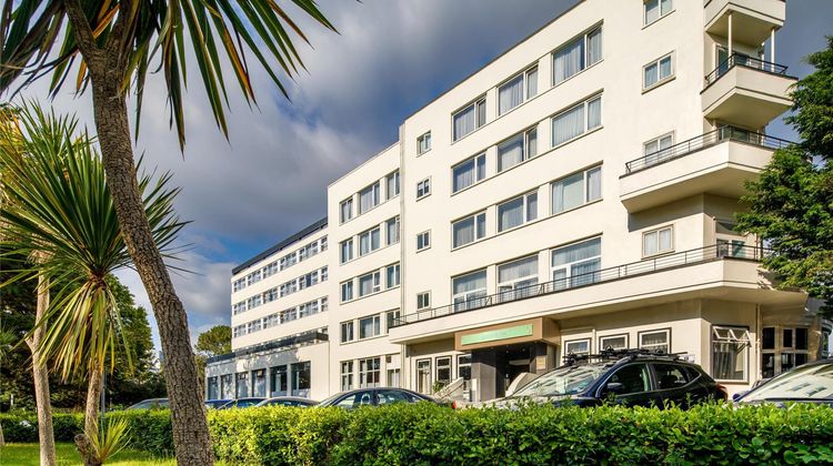 Queens Hotel & Spa Exterior
