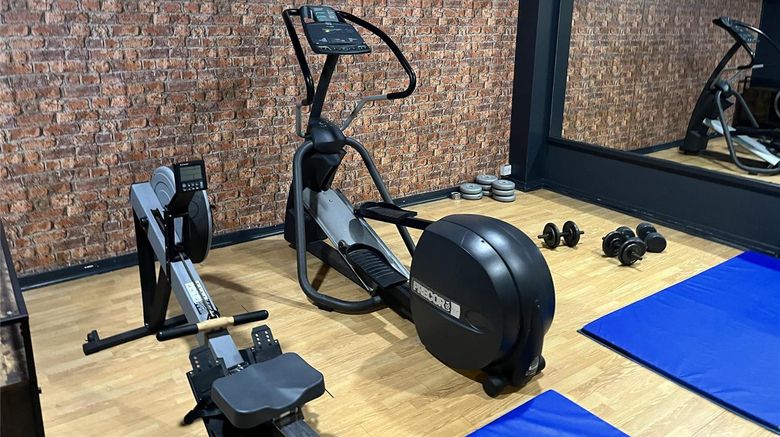 <b>Queens Hotel & Spa Health</b>. Images powered by <a href="https://iceportal.shijigroup.com/" title="IcePortal" target="_blank">IcePortal</a>.