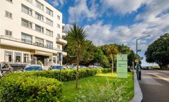 Queens Hotel & Spa