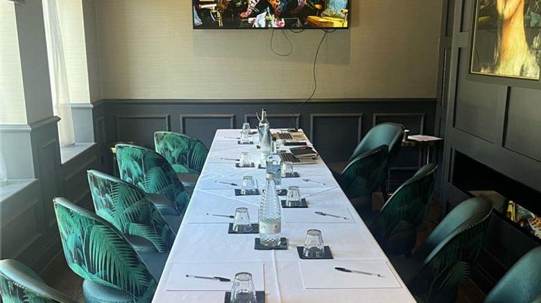 <b>Queens Hotel & Spa Meeting</b>. Images powered by <a href="https://iceportal.shijigroup.com/" title="IcePortal" target="_blank">IcePortal</a>.