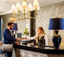 Queens Hotel & Spa Lobby