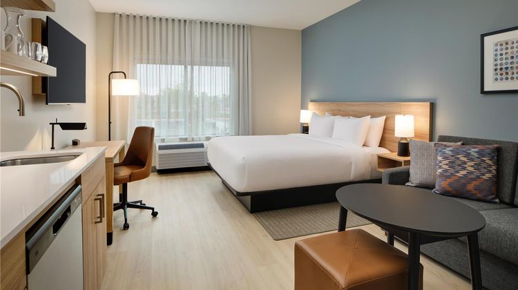 Hyatt Studios Jacksonville St.Johns Town Room
