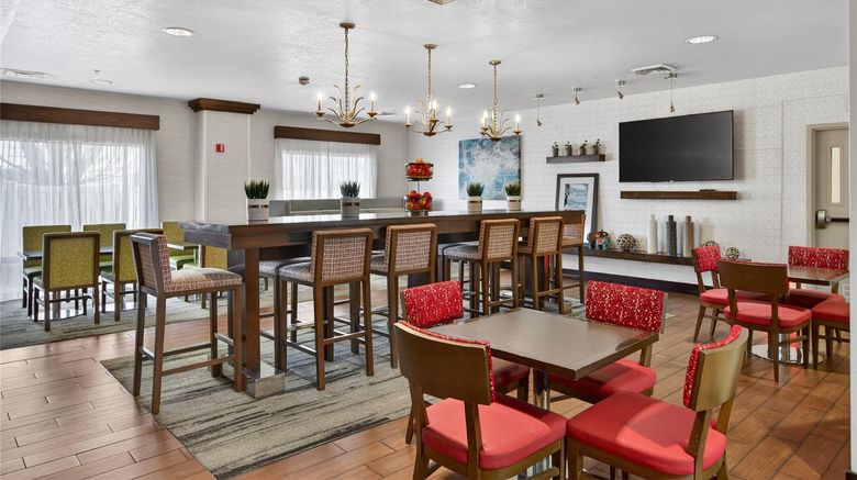 <b>Hotel SLC Restaurant</b>. Images powered by <a href="https://iceportal.shijigroup.com/" title="IcePortal" target="_blank">IcePortal</a>.