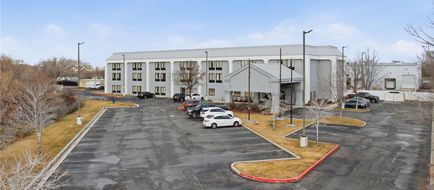 Hotel SLC Exterior