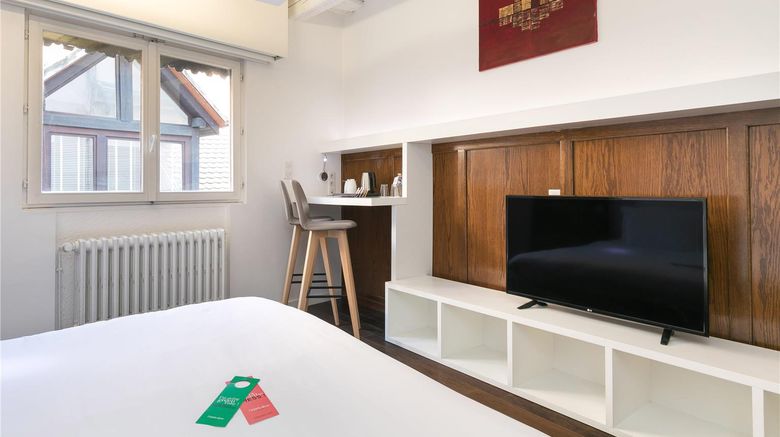 <b>Hotel De L'Europe Room</b>. Images powered by <a href="https://iceportal.shijigroup.com/" title="IcePortal" target="_blank">IcePortal</a>.