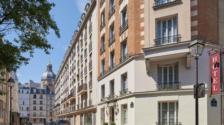 Hotel de Neuve Exterior. Images powered by <a href="https://iceportal.shijigroup.com" target="_blank" rel="noopener">Ice Portal</a>.