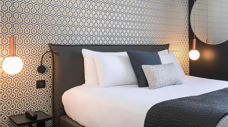 <b>Hotel Innes Room</b>. Images powered by <a href="https://iceportal.shijigroup.com/" title="IcePortal" target="_blank">IcePortal</a>.