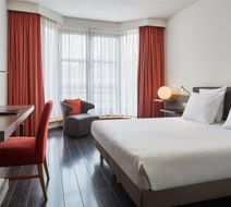 Theater Hotel Room