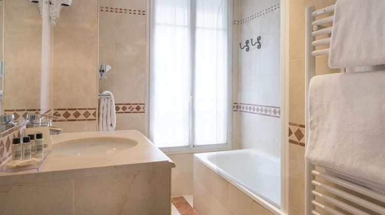 Acacias Etoile Hotel Room