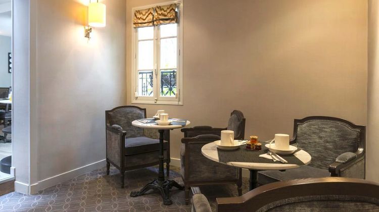 Acacias Etoile Hotel Restaurant