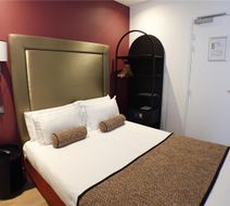 Acacias Etoile Hotel Room
