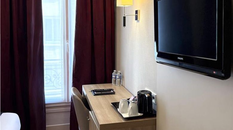 <b>Hotel Magda Champs-Elysees Room</b>. Images powered by <a href="https://iceportal.shijigroup.com/" title="IcePortal" target="_blank">IcePortal</a>.