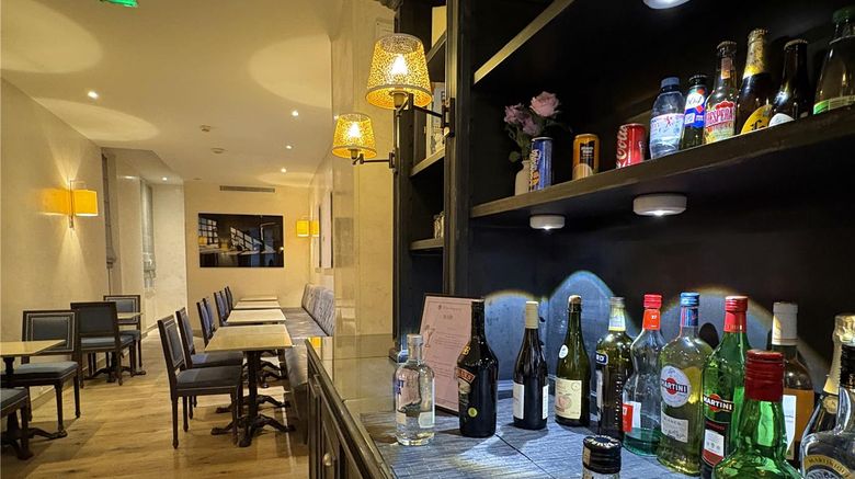 <b>Hotel Magda Champs-Elysees Restaurant</b>. Images powered by <a href="https://iceportal.shijigroup.com/" title="IcePortal" target="_blank">IcePortal</a>.