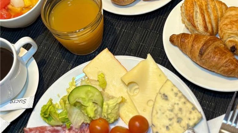 <b>Hotel Magda Champs-Elysees Restaurant</b>. Images powered by <a href="https://iceportal.shijigroup.com/" title="IcePortal" target="_blank">IcePortal</a>.