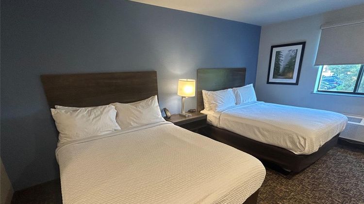 Executive Residency Medford Room