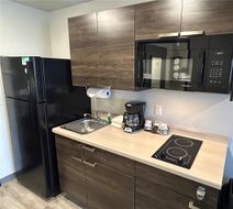 Executive Residency Medford Room