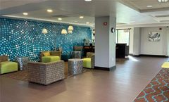 Comfort Inn and Suites Tampa North
