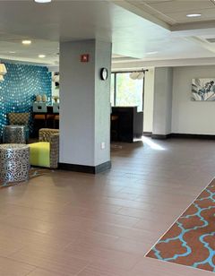 Comfort Inn and Suites Tampa North
