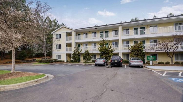 Suburban Studios Winston Salem Univ Pkwy Exterior