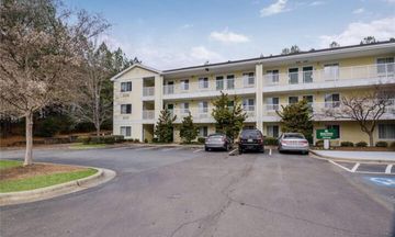 Suburban Studios Winston Salem Univ Pkwy