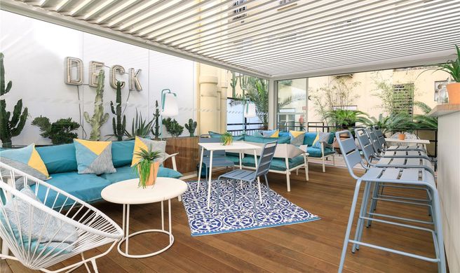 The Deck Hotel Exterior