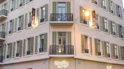 The Jay Hotel by HappyCulture