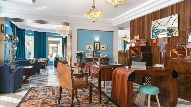 The Jay Hotel by HappyCulture Lobby