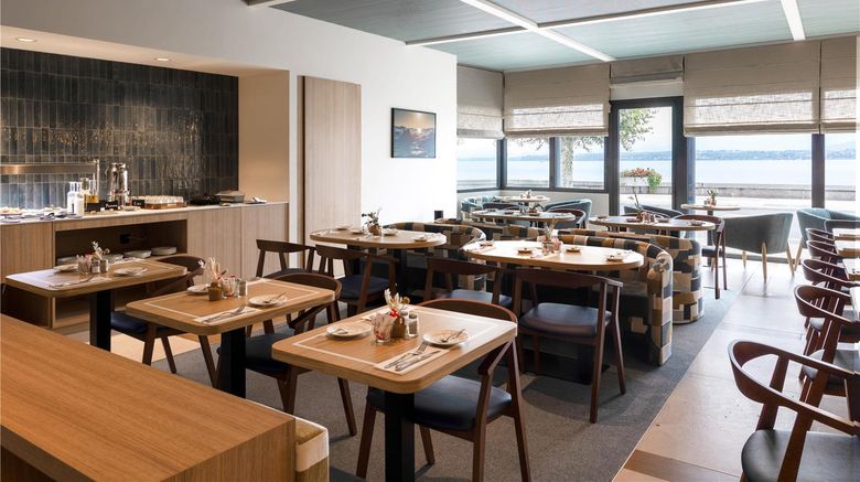 <b>Hotel Real Restaurant</b>. Images powered by <a href="https://iceportal.shijigroup.com/" title="IcePortal" target="_blank">IcePortal</a>.