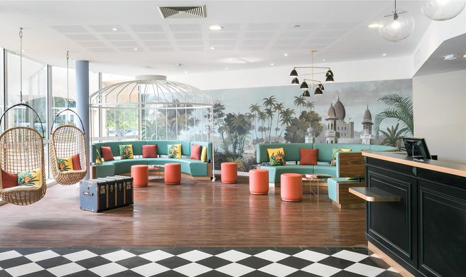 Hotel Birdy by Happy Culture Lobby