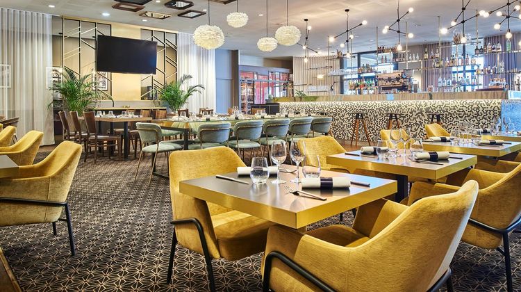 HC Gatsby Hotel & Restaurant Restaurant