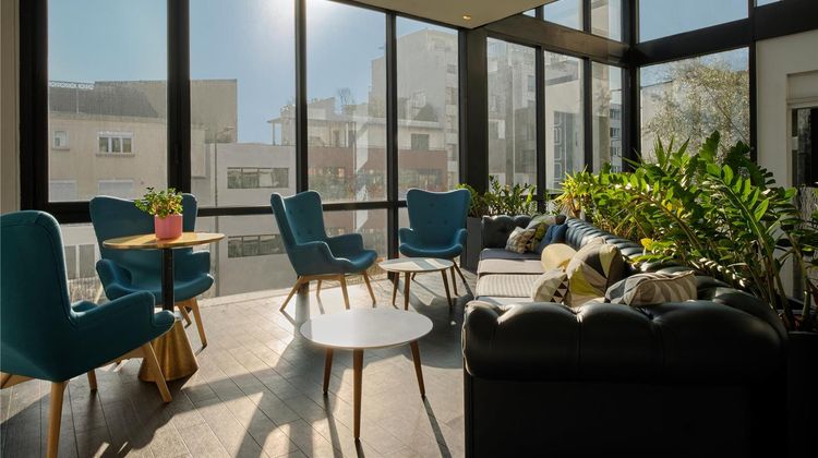 Hotel Atrium Lobby