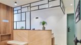 <b>Hotel 10 Opera Lobby</b>. Images powered by <a href="https://iceportal.shijigroup.com/" title="IcePortal" target="_blank">IcePortal</a>.