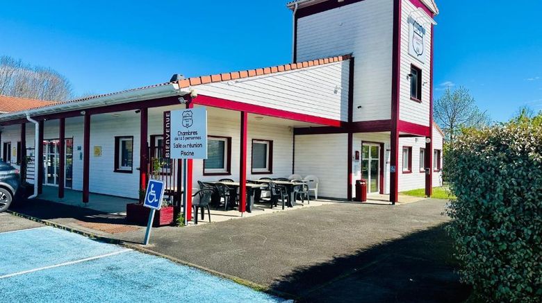 <b>Brit Hotel Ever Route 64 Tarbes Ibos Exterior</b>. Images powered by <a href="https://iceportal.shijigroup.com/" title="IcePortal" target="_blank">IcePortal</a>.