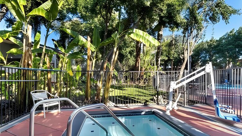 <b>SureStay by Best Western Bakersfield Pool</b>. Images powered by <a href="https://iceportal.shijigroup.com/" title="IcePortal" target="_blank">IcePortal</a>.