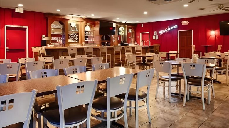 <b>SureStay by Best Western Bakersfield Restaurant</b>. Images powered by <a href="https://iceportal.shijigroup.com/" title="IcePortal" target="_blank">IcePortal</a>.