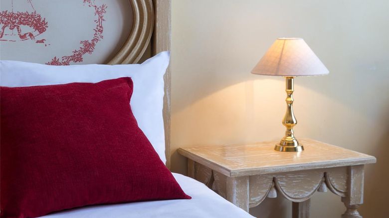 <b>Hotel Aux Vieux Remparts Room</b>. Images powered by <a href="https://iceportal.shijigroup.com/" title="IcePortal" target="_blank">IcePortal</a>.