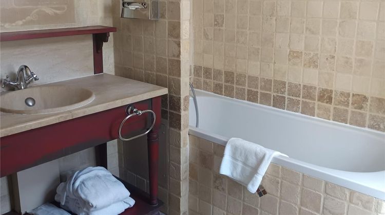 Hotel Aux Vieux Remparts Room