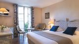 Hotel Aux Vieux Remparts Room