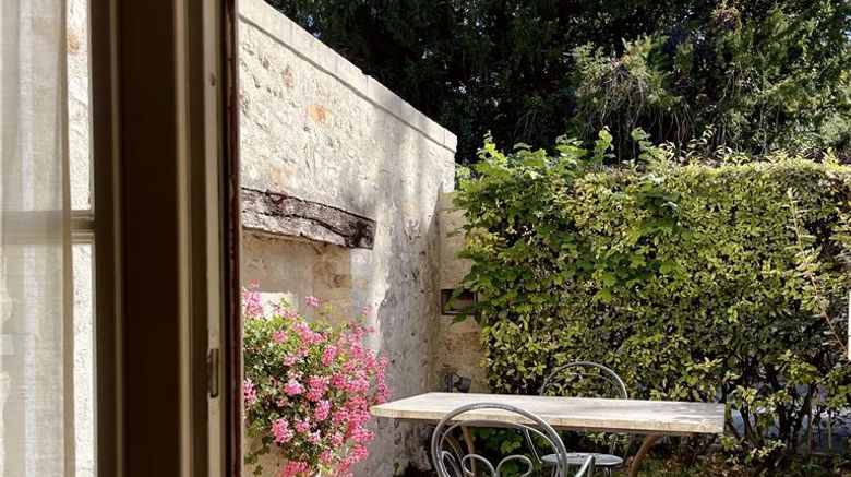Hotel Aux Vieux Remparts Exterior. Images powered by <a href="https://iceportal.shijigroup.com" target="_blank" rel="noopener">Ice Portal</a>.