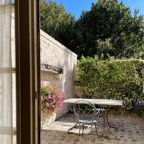 Hotel Aux Vieux Remparts