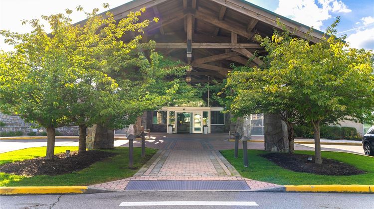 Sleepy Hollow Hotel & Conference Center Exterior