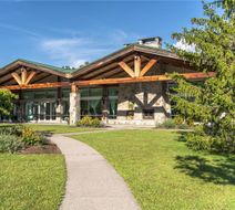 Sleepy Hollow Hotel & Conference Center Exterior