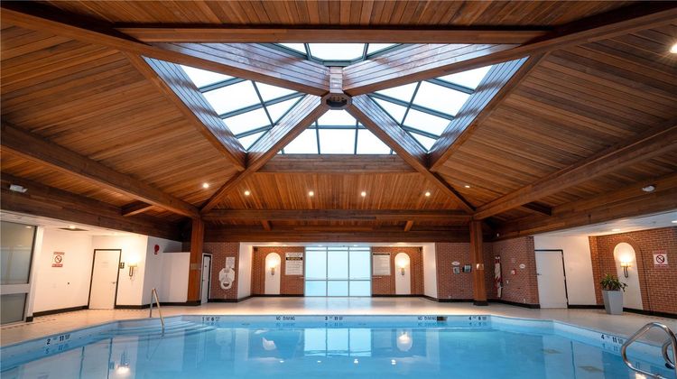 Sleepy Hollow Hotel & Conference Center Pool