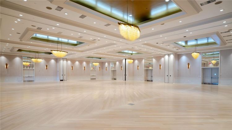 Sleepy Hollow Hotel & Conference Center Ballroom