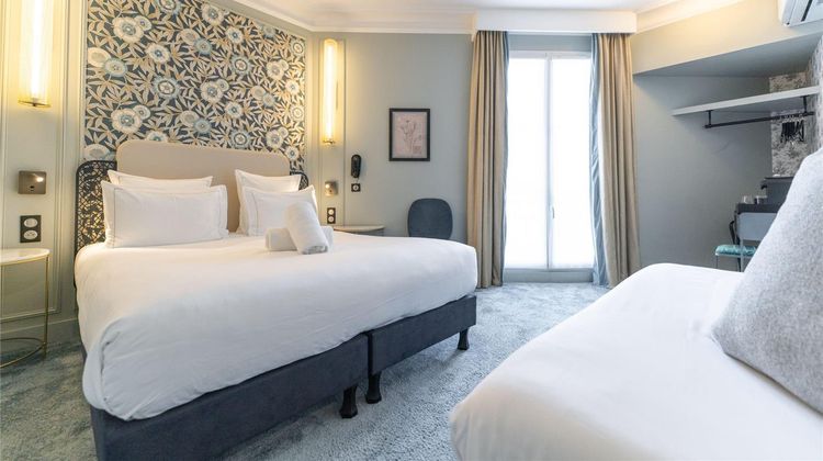 Elsa Hotel Paris Room