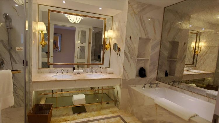 Howard Johnson by Wyndham Sihanoukville Room